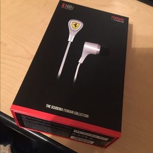 Ferrari earphones